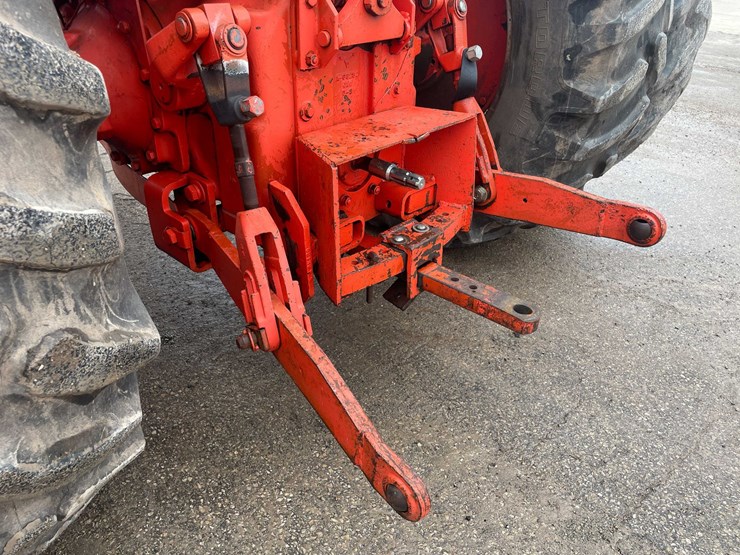 #4064-•-case-1370-tractor-image-24
