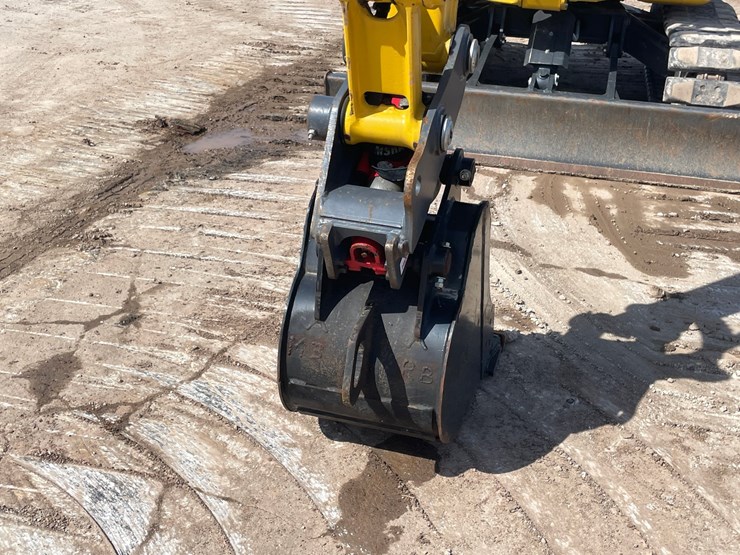 #4017-•-2024-komatsu-55mr-5-excavator-image-31