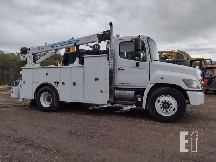 2018-hino-338-image-3