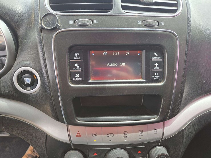 2017-dodge-journey-sxt-image-16