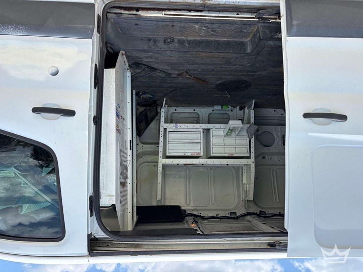 2015-ford-transit-image-18