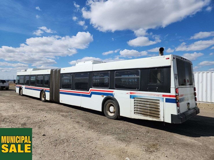 2006-new-flyer-d40lf-image-3