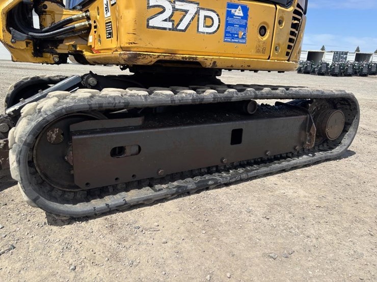 2006-deere-27d-image-20