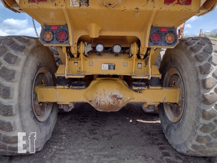 deere-300d-image-34
