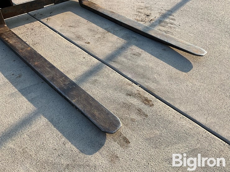 bobcat-pallet-fork-image-14