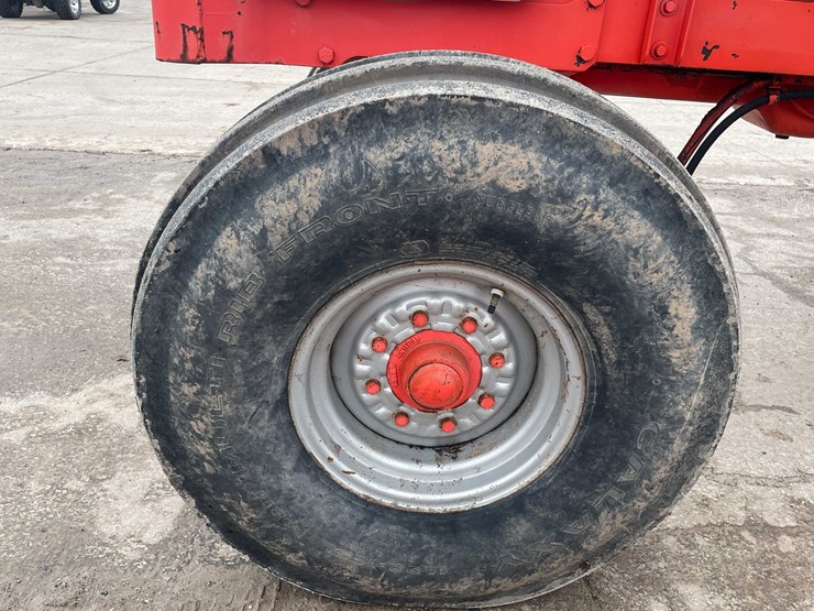 #4067-•-case-2090-tractor-image-12