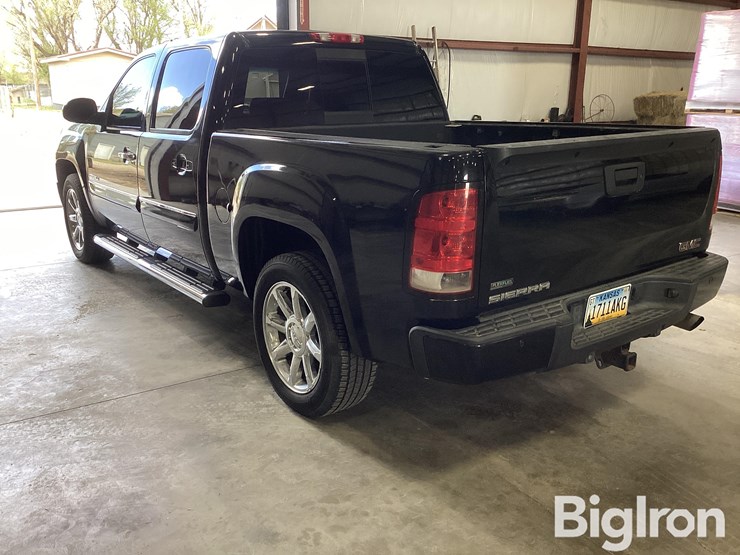 2010-gmc-sierra-1500-image-5