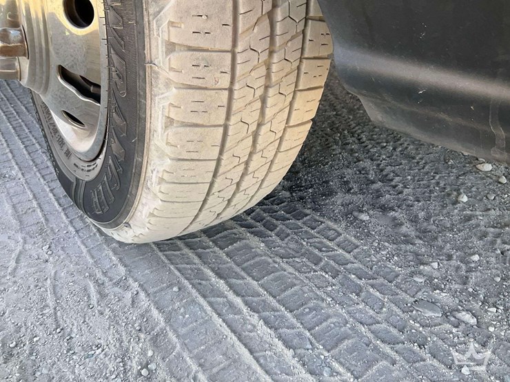 2019-ford-transit-image-29