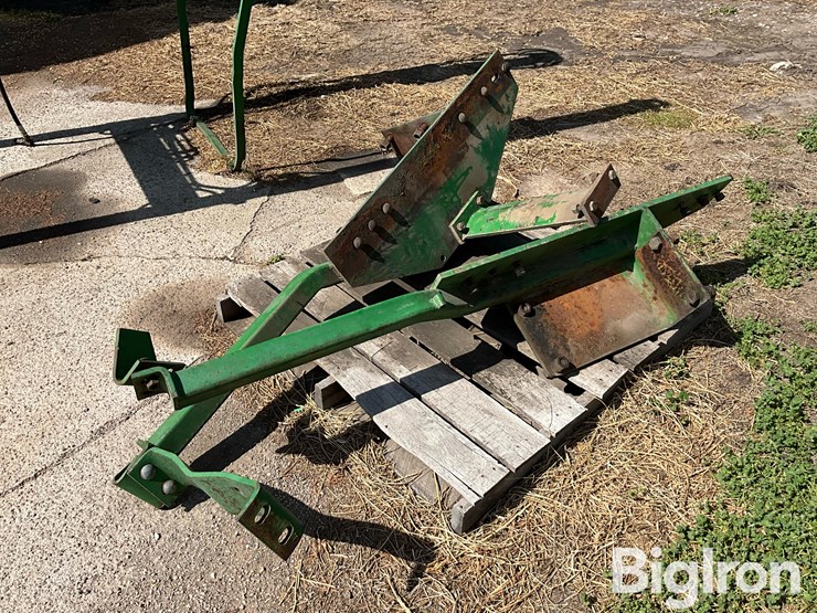 john-deere-158-image-9
