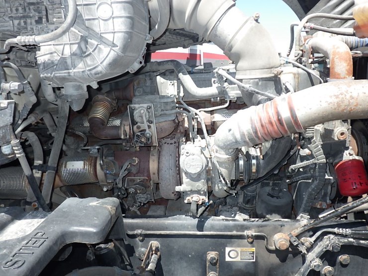 2016-kenworth-t680-image-37