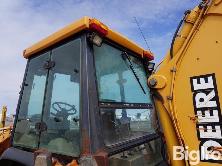 2000-deere-310se-image-9