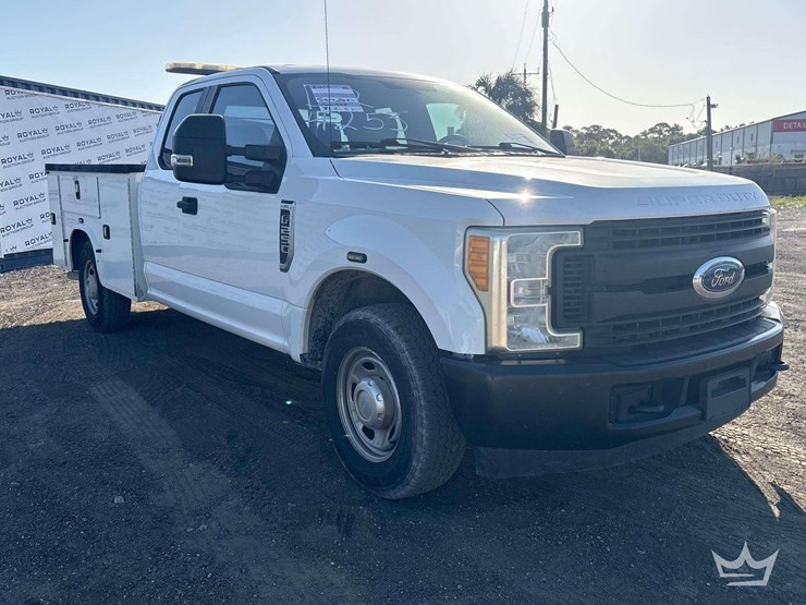 2017-ford-f250-image-2