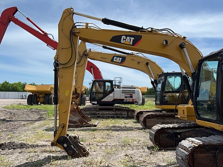 2017-caterpillar-313fl-image-15