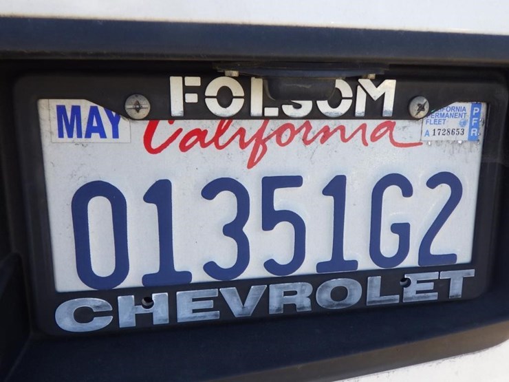 2017-chevrolet-express-2500-image-17