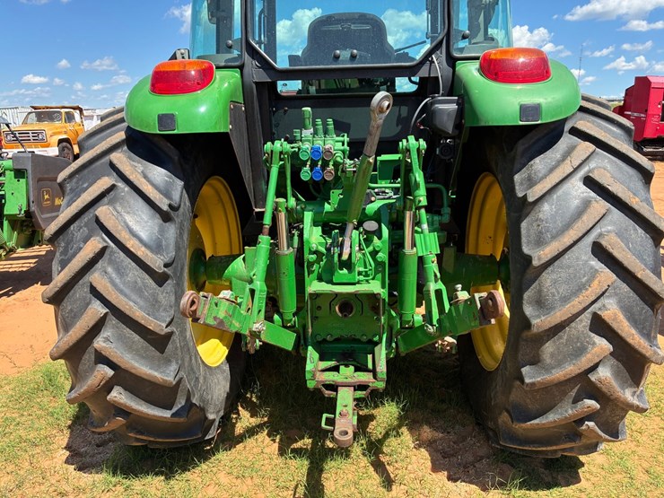 2017-john-deere-6120e-image-5