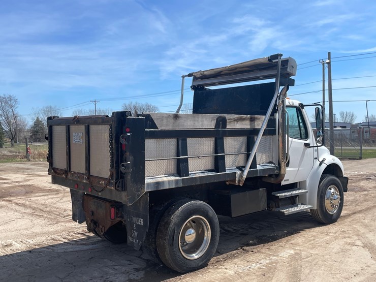 #4015-•-2004-freightliner-dump-truck-(has-wi-title)-image-5