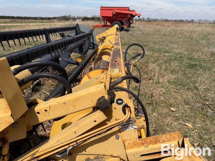 new-holland-973-image-12