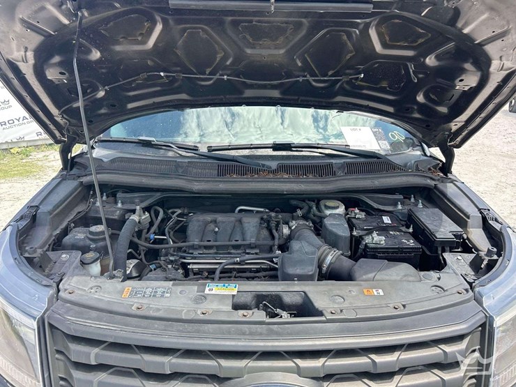 2016-ford-explorer-image-7