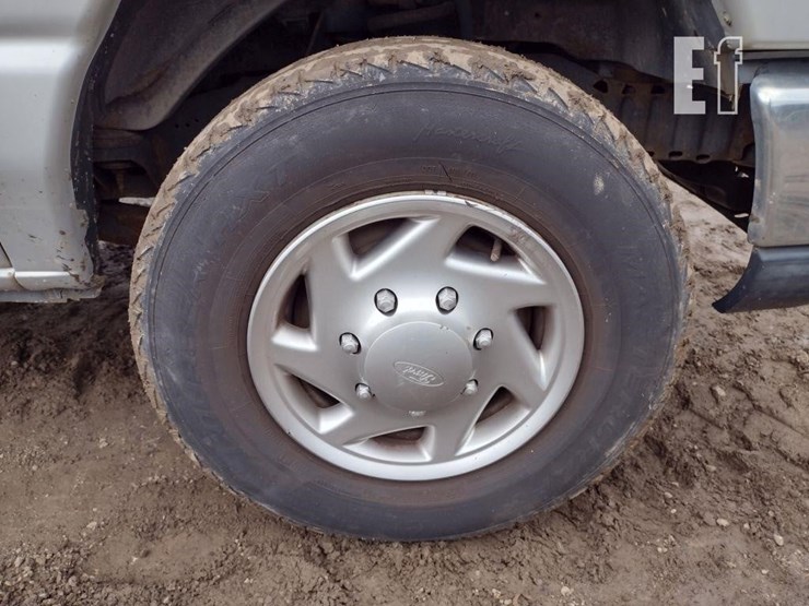 2012-ford-e250-image-20