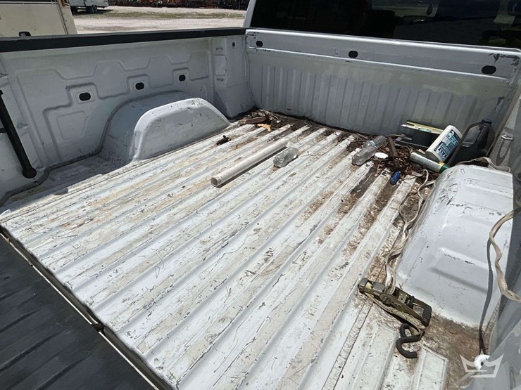 2022-chevrolet-silverado-1500-image-16