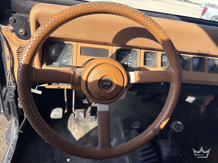 1995-jeep-wrangler-image-14