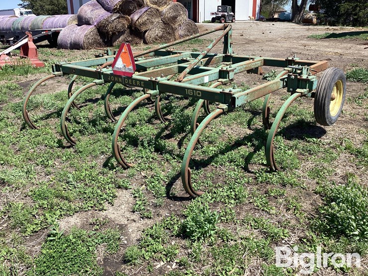 john-deere-1610-image-5