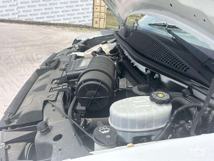 2019-chevrolet-express-2500-image-9