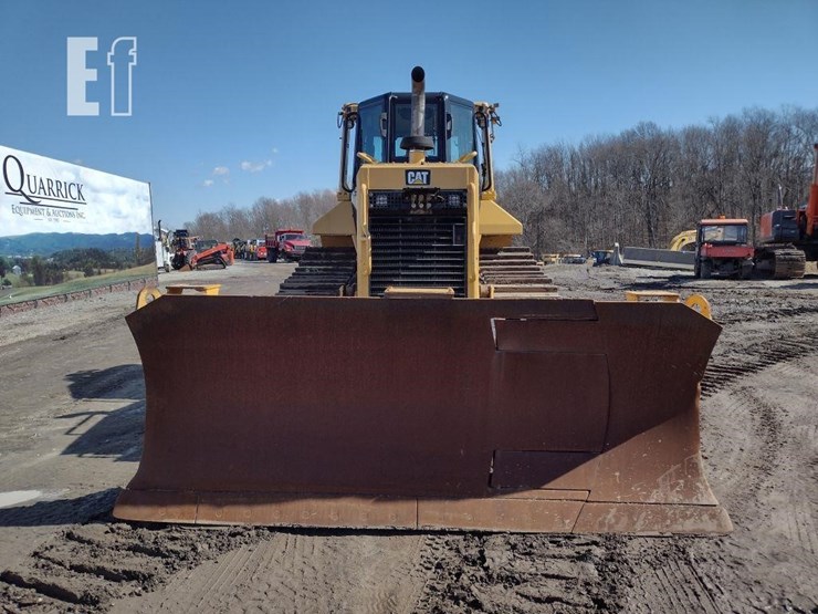2017-caterpillar-d6n-xl-image-2