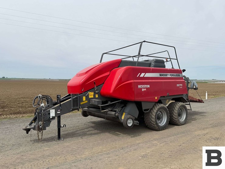 2022-massey-ferguson-2270-image-1
