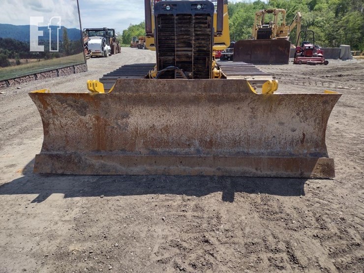 2004-deere-650h-image-23
