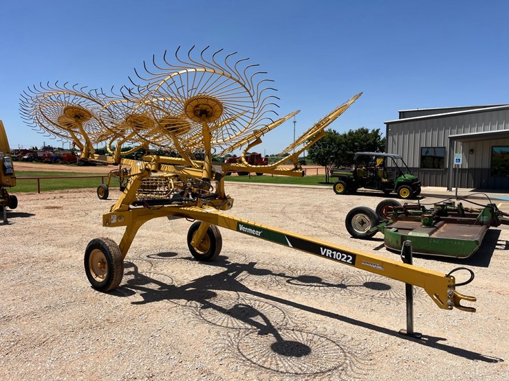 2017-vermeer-vr1022-image-3