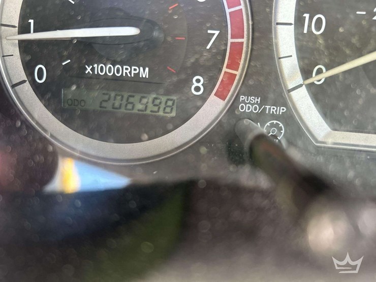 2004-toyota-sienna-image-6