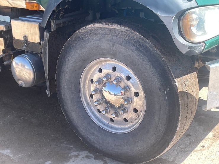 2013-mack-granite-104fr-image-19