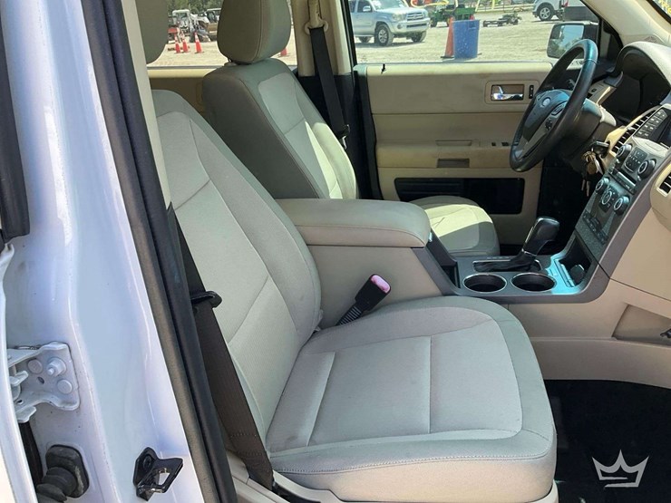2016-ford-flex-image-29