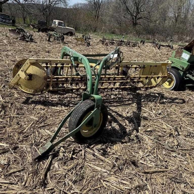 JOHN DEERE 660