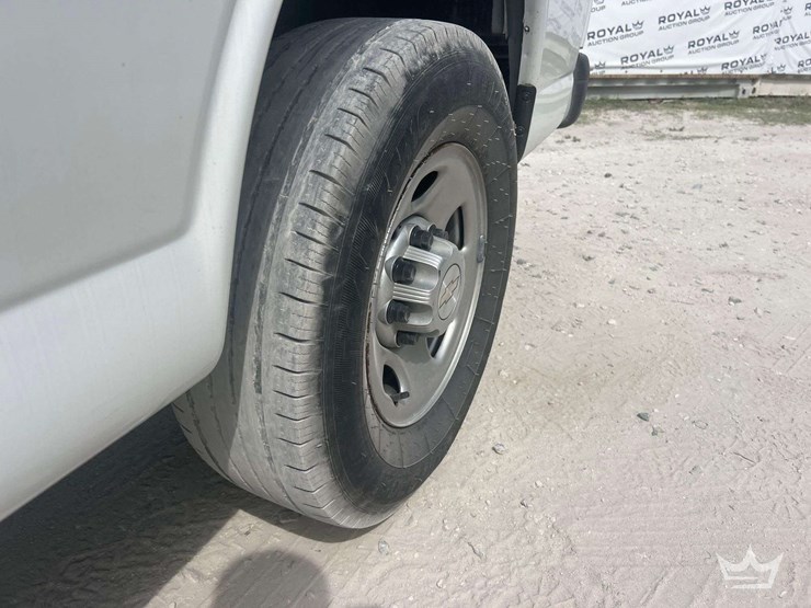 2019-chevrolet-express-2500-image-23