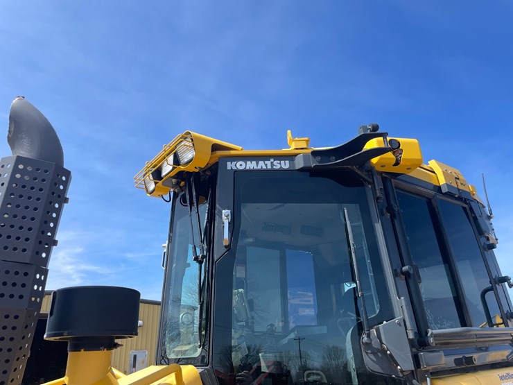 2020-komatsu-d51px-image-33