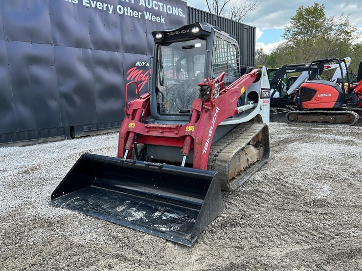2017-takeuchi-tl12r2-image-8