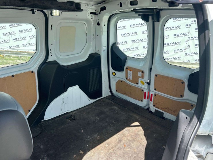 2014-ford-transit-connect-image-17