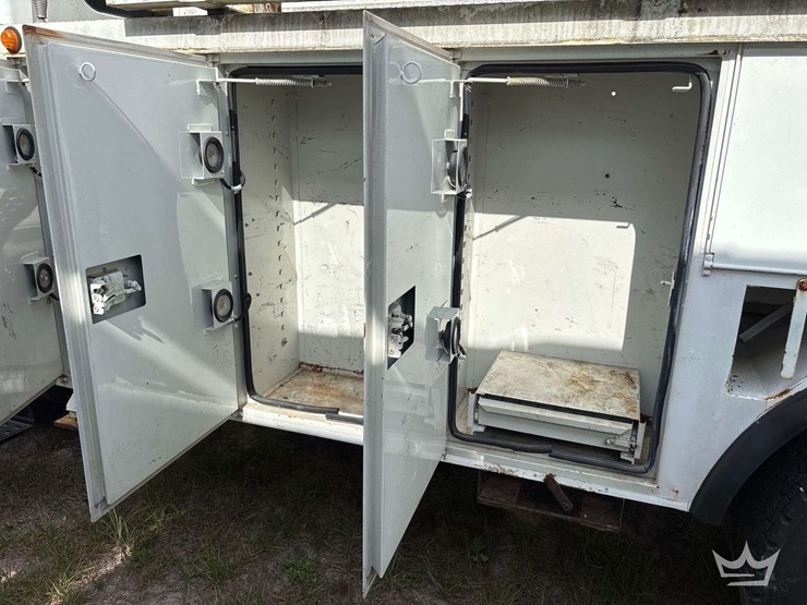 2010-international-durastar-4300-image-29