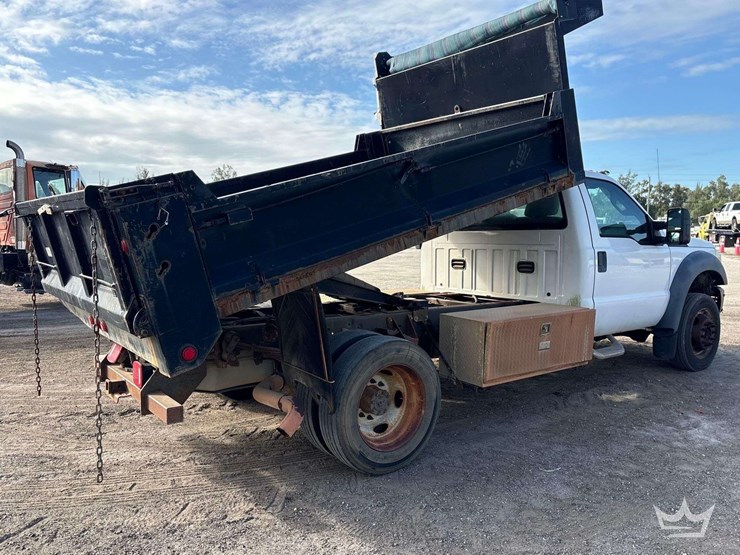 2015-ford-f550-image-3