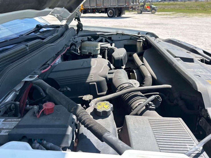 2018-chevrolet-silverado-2500-image-9