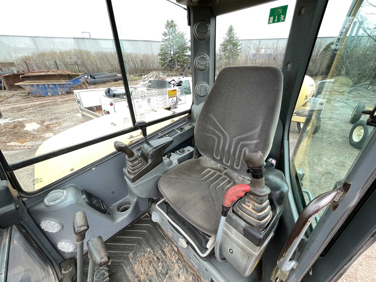 volvo-ecr88-image-32