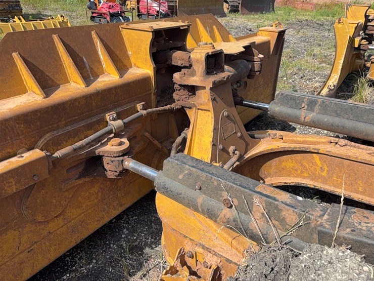 2021-caterpillar-d5-lgp-image-15
