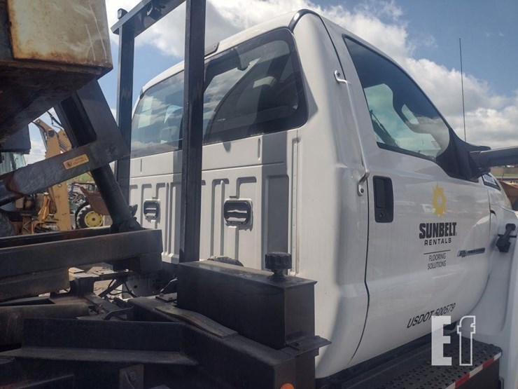 ford-f650-image-35