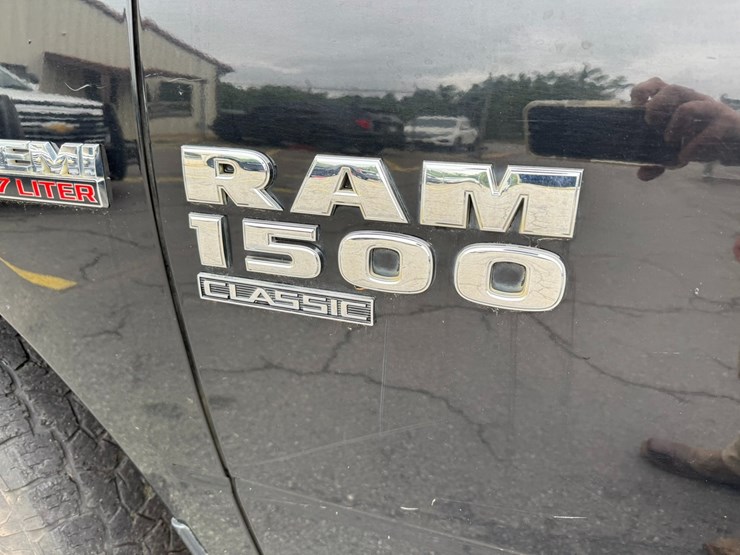 2019-dodge-1500-image-21