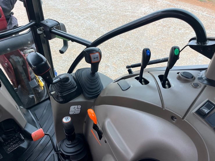 2016-case-ih-2016-image-18