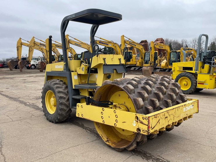 #4049-•-bomag-roller-image-3
