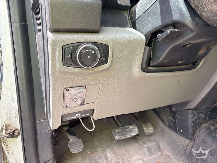 2017-ford-f350-image-16