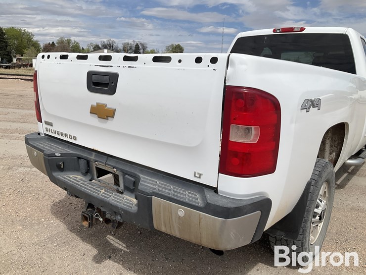 2012-chevrolet-silverado-2500-image-15